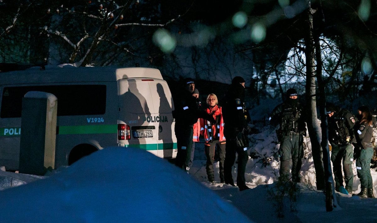 Vilniaus rajone policininkas nušovė moterį