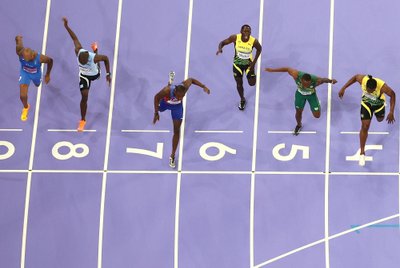 100 m sprinto finalas, Paryžiaus olimpinės žaidynės Noah Lylesas (3-ias iš kairės)