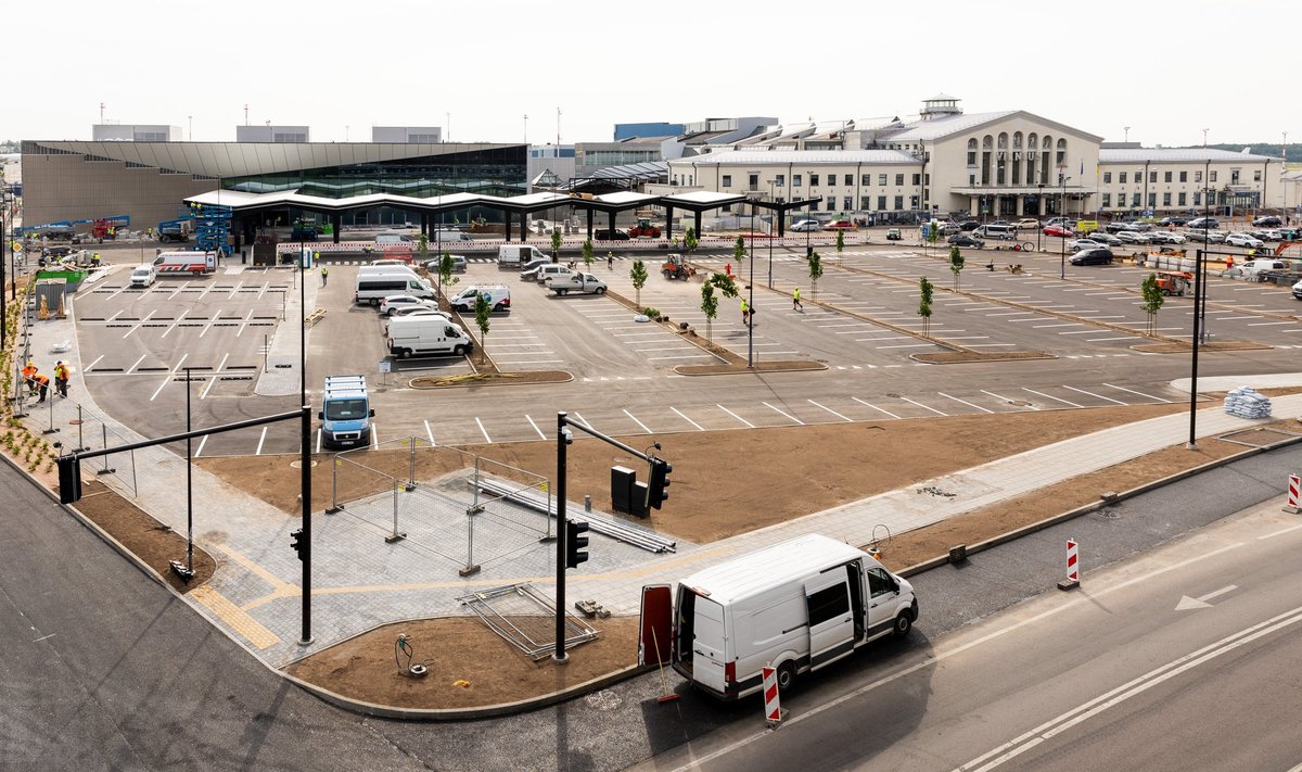 Vilniaus oro uosto automobilių stovėjimo aikštelė