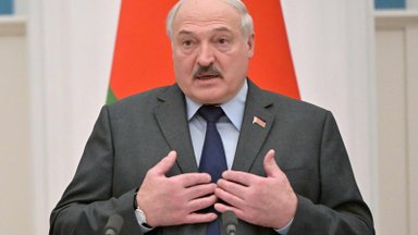 Лукашенко заявил, что его преимущество — то, что он не держится за власть. И анонсировал "смену поколений" (но есть нюанс)