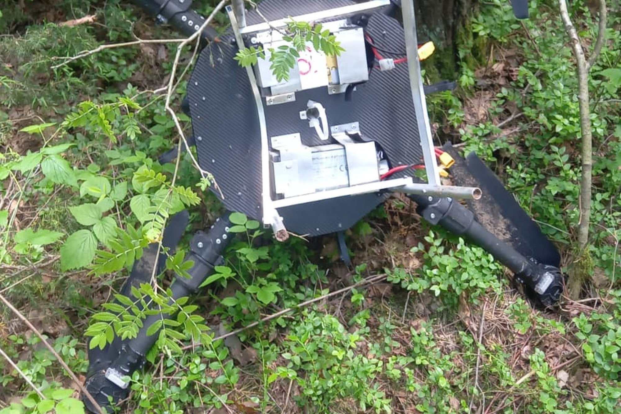 Border guards find crashed drone carrying Belarusian cigarettes
