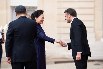 Peng Liyuan per Xi Jinpingo vizitą Europoje