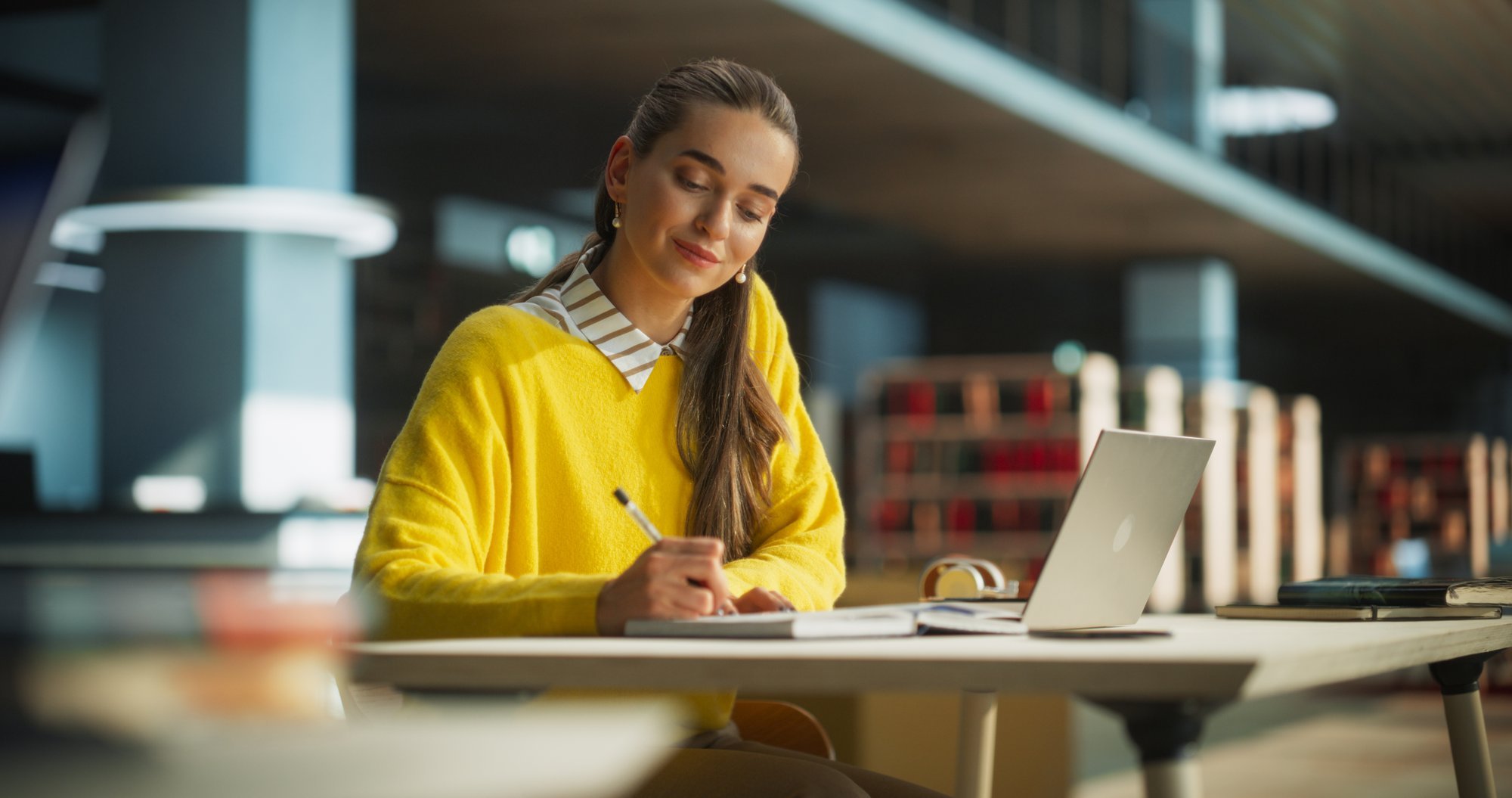 „Swedbank“ startuoja AIVA: naujasis DI įrankis padeda akimirksniu susigaudyti finansuose 