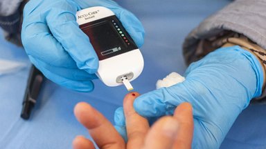 Profesorė atkreipė dėmesį į cukrinio diabeto simptomus: ligą išduoda ir iš burnos sklindantis kvapas