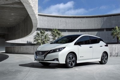 "Nissan Leaf"