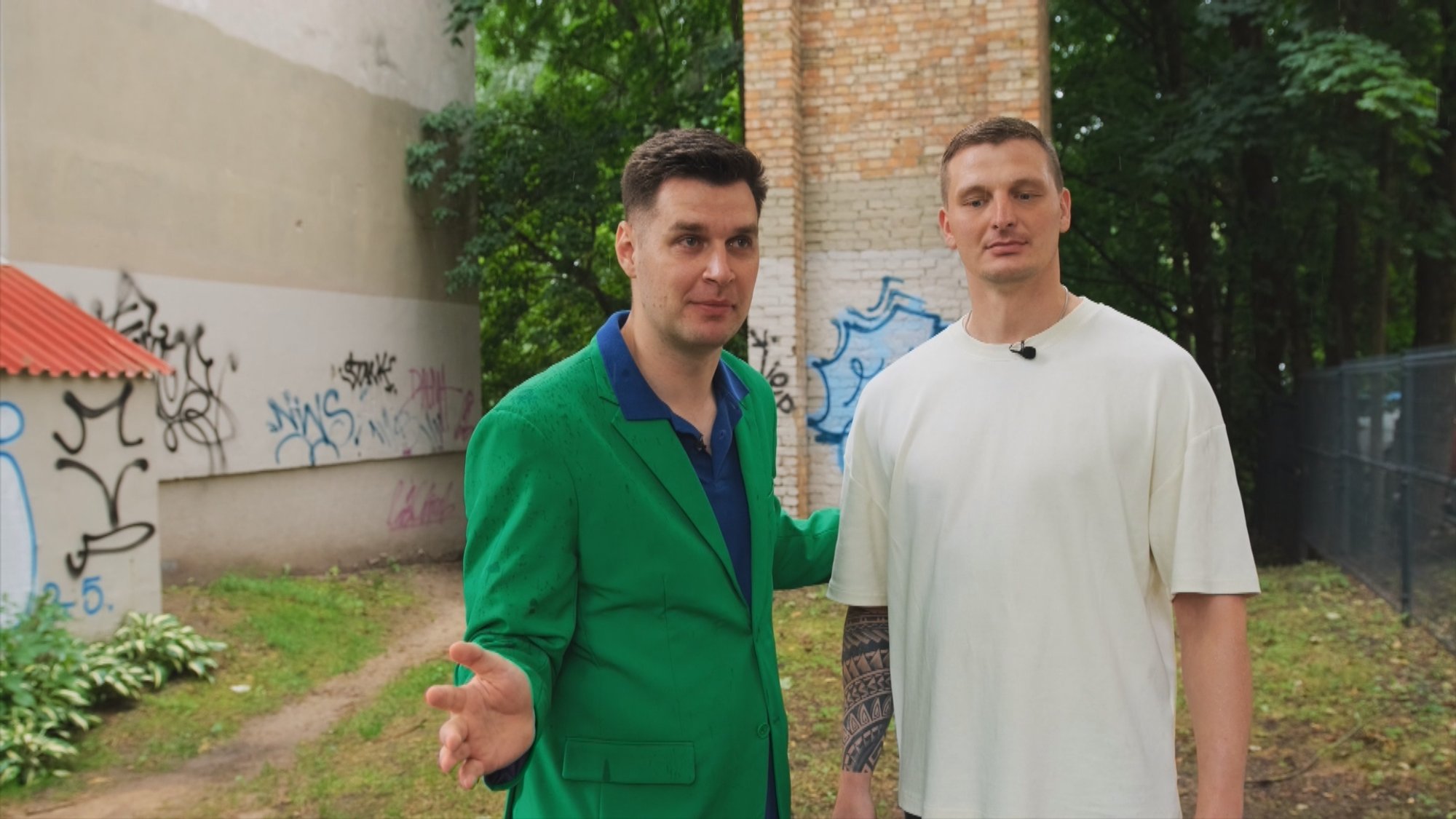 Lithuanian TV Host Helps Man Discover His Singing Voice