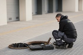 Tiksinti bomba Vilniaus daugiabučiuose: ką atskleidė „chirurginė“ vamzdynų patikra?