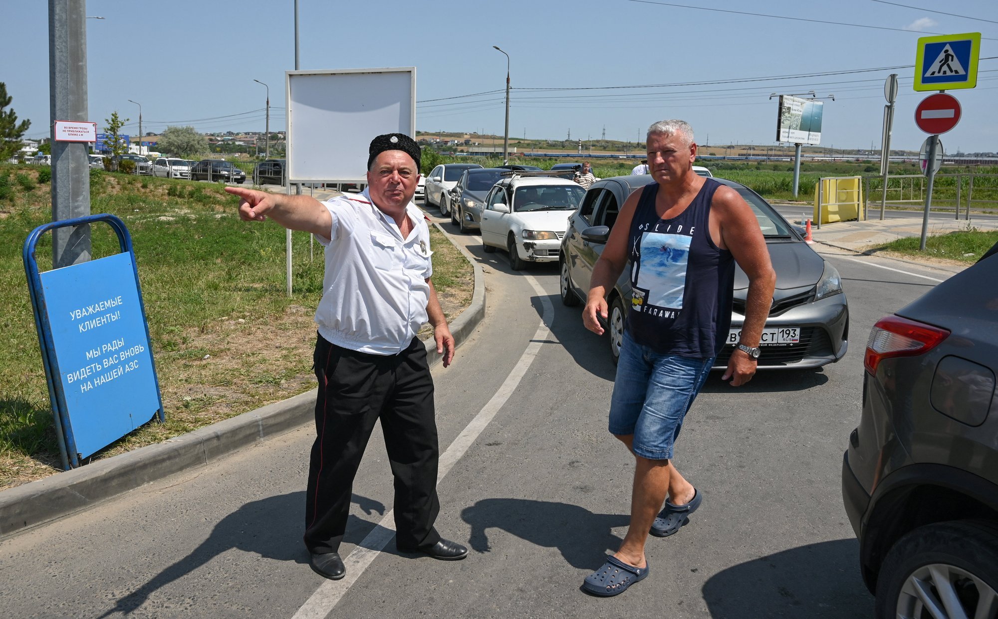 Tensions rise in Russia amid severe fuel shortages and chaotic gas station queues