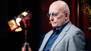 Nuogas pokalbis. Arūnas Valinskas apie azartą gyventi ir mažai kam žinomą jo žmonos paslaptį