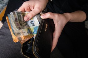 Ne?inant galima prarasti apvali? pinig? sum?: kaip kasmet indeksuoti alimentus
