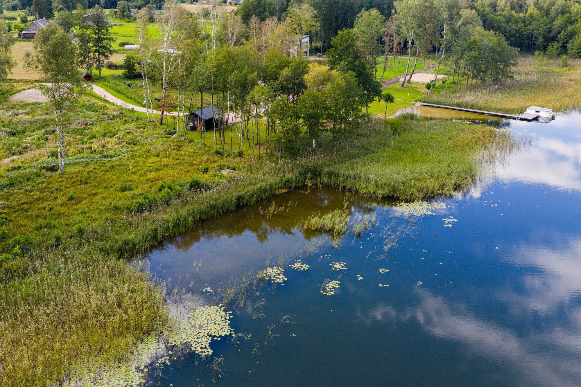 Important Warning for Lakeside Recreation: Strict Prohibitions in Effect