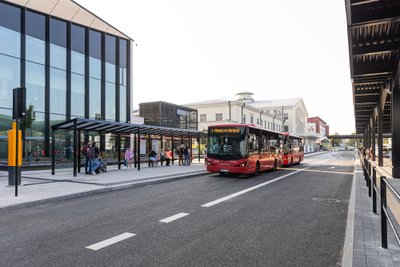 Vilniaus oro uoste atverta rekonstruota centrinė aikštė