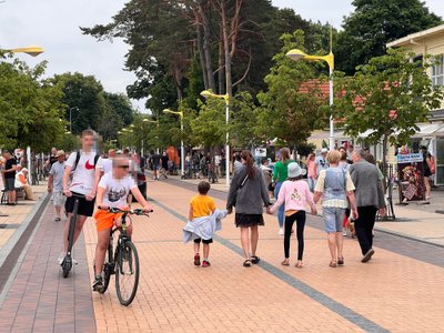 Basanavičiaus gatvėje važiuoti dviračiais draudžiama, tačiau pažeidėjų netrūksta