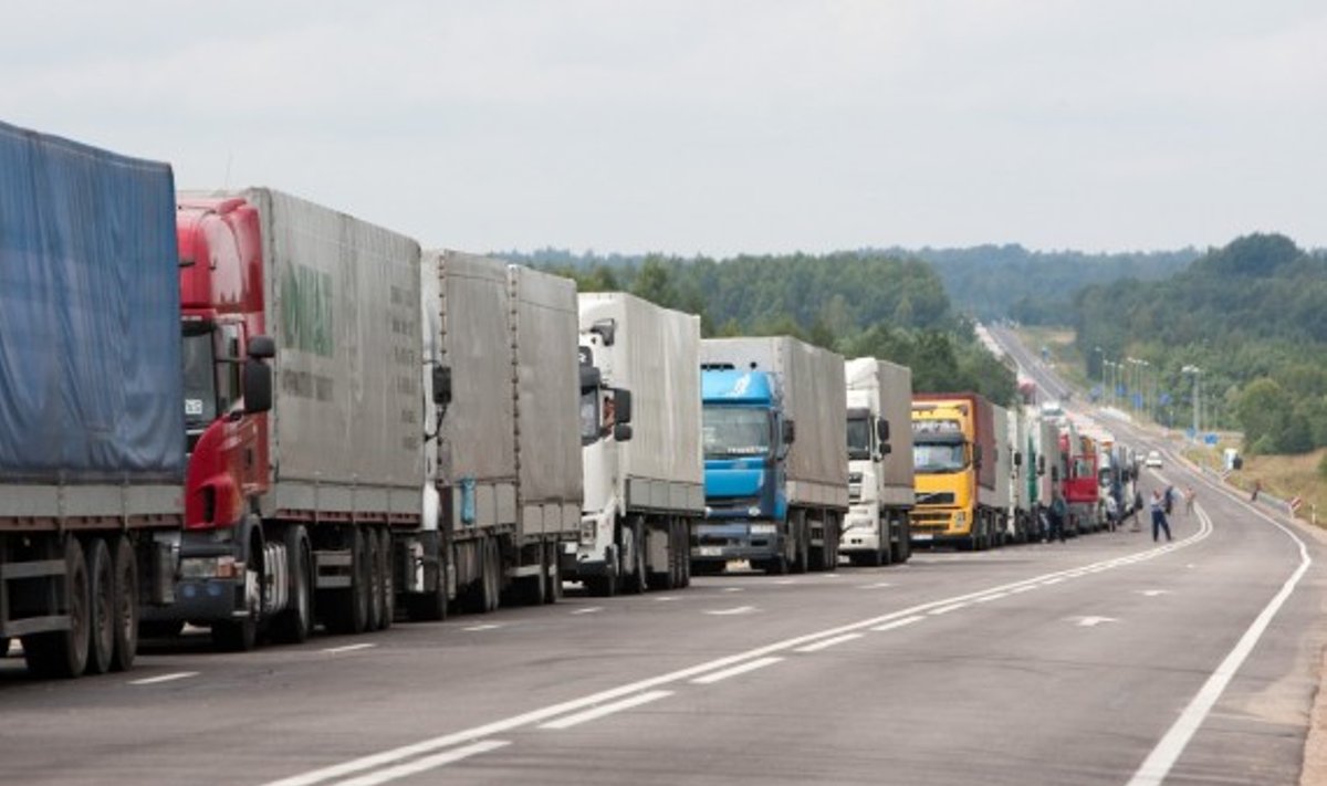 Eilės Latvijos-Rusijos pasienyje. BFL (A.Ufarto nuotr.)