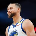 Curry patyrė traumą, o be lyderio likusi „Warriors“ pirmą kartą suklupo