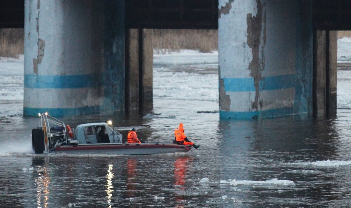 Potvynių siaubiamoje Rusijoje upių vanduo toliau kyla