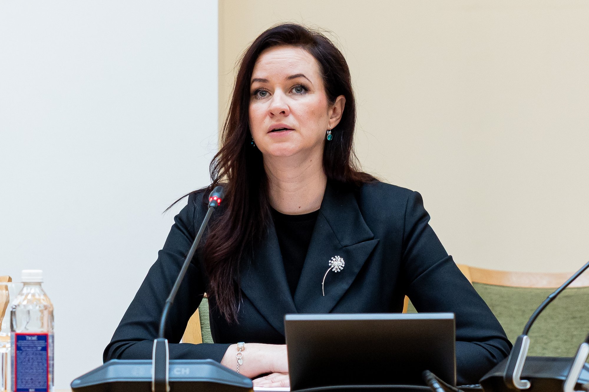 Children to be removed from family if they refuse to cooperate with welfare specialists, says minister
