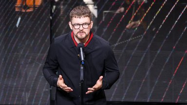 Auksinio scenos kryžiaus laureatas Gabrielius Zapalskis: vaikai ieško tikrumo, o jo neradę, neria į pseudo pasaulius ekranuose