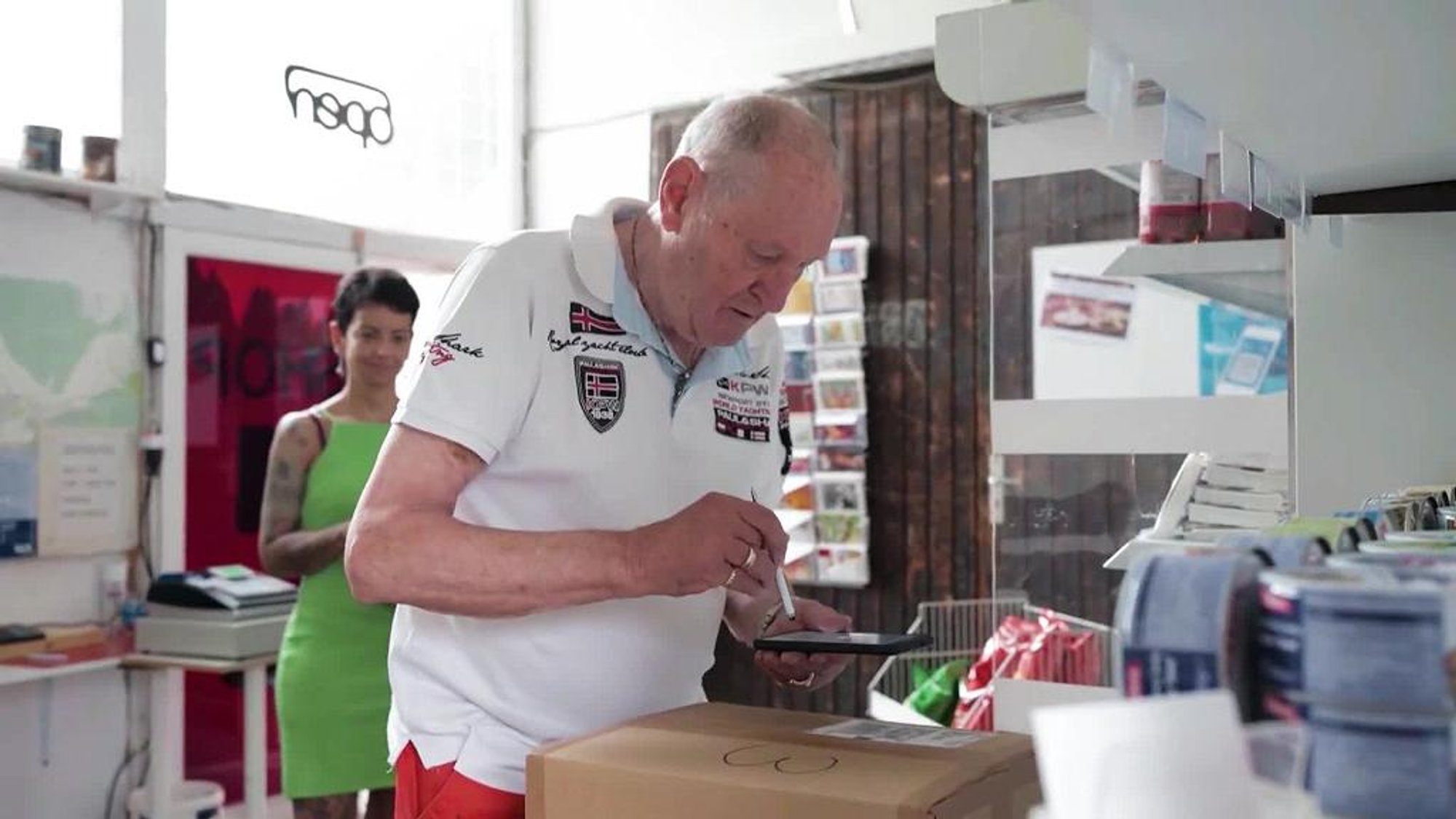 83-Year-Old German Man Opens Parcel Point to Combat Loneliness