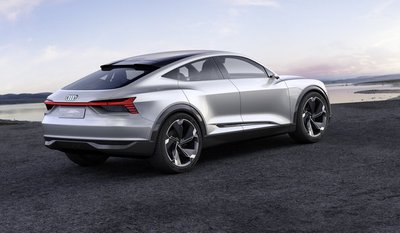 "Audi e-tron Sportback"