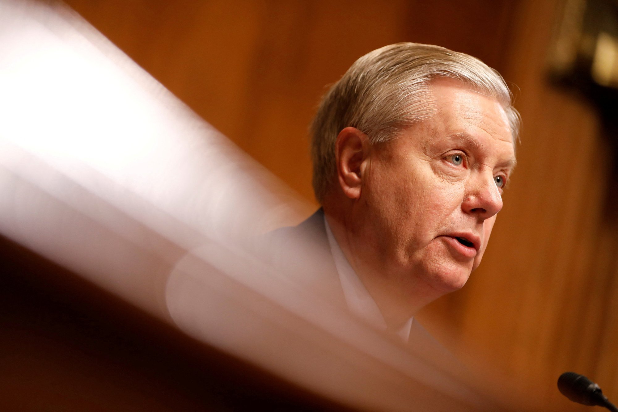 US senators propose bill for up to 100% tariffs on Russian oil and gas