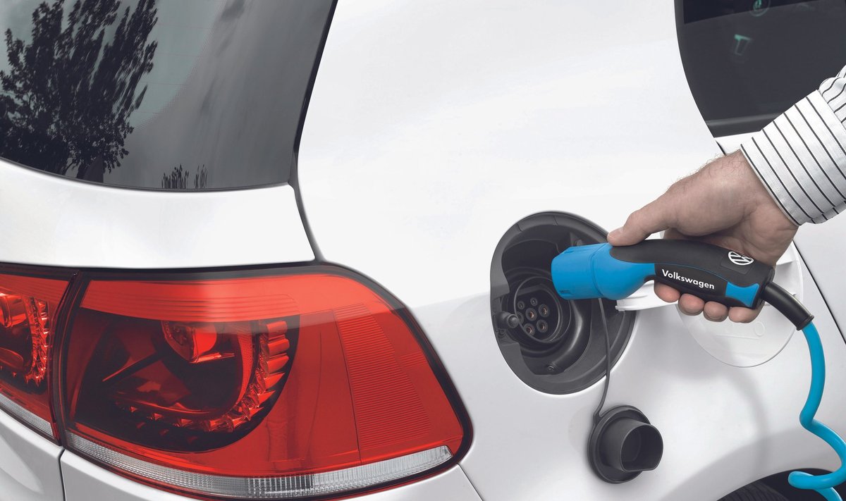 „Volkswagen“ nuo 2013 m. pradės elektromobilių gamybą Kinijoje - Delfi auto