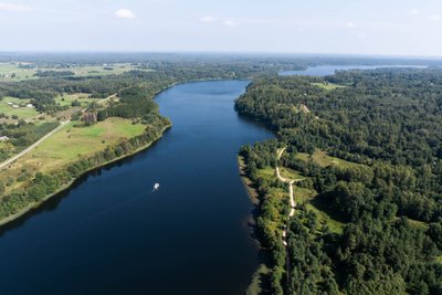 Tauragnai, plaukimas per Tauragnų ežerą laivu, etnografiniai Vaišnoriškės ir Šuminų kaimai