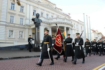 Army marching next to the Ministry of Defence of the Republic of Lithuania