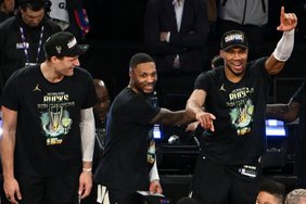 „Bucks“ iškovojo NBA taurę, naudingiausiu krepšininku pripažintas Antetokounmpo