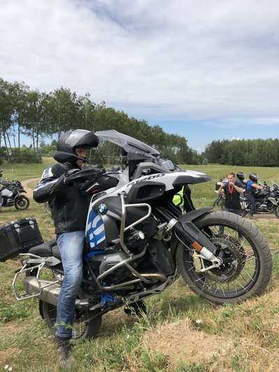 „BMW Motorrad“ surengė „enduro“ mokymus