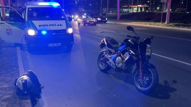 Vilniuje per avariją nukentėjo motociklininkas