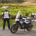 1600 km motociklu – per vien? dien?: keliautojas Karolis Mieliauskas met? sau dr?s? i??ūk? – ar ?veiks?