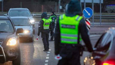 Pareigūnai įspėja apie reidus: kas laukia tų, kurie sės prie vairo išgėrę nors ir vieną taurelę alkoholio 