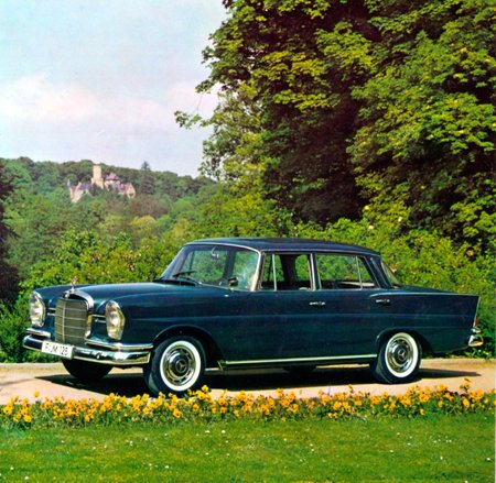 Mercedes-Benz 220 (1959 m.)