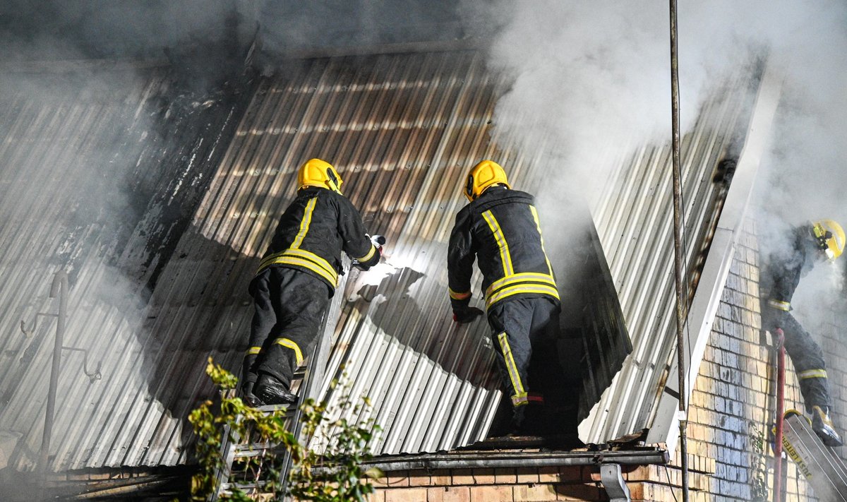 Vėlyvą vakarą Rožyno kvartale įsiplieskusio gaisro liepsnos nušvietė Panevėžio padangę, vėliau ją užtemdė juodi gaisro dūmai