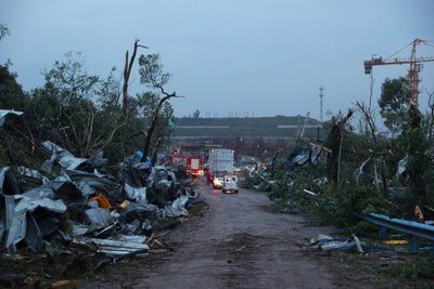 Penktadienį vakare sūkurys smogė Uhano miestui