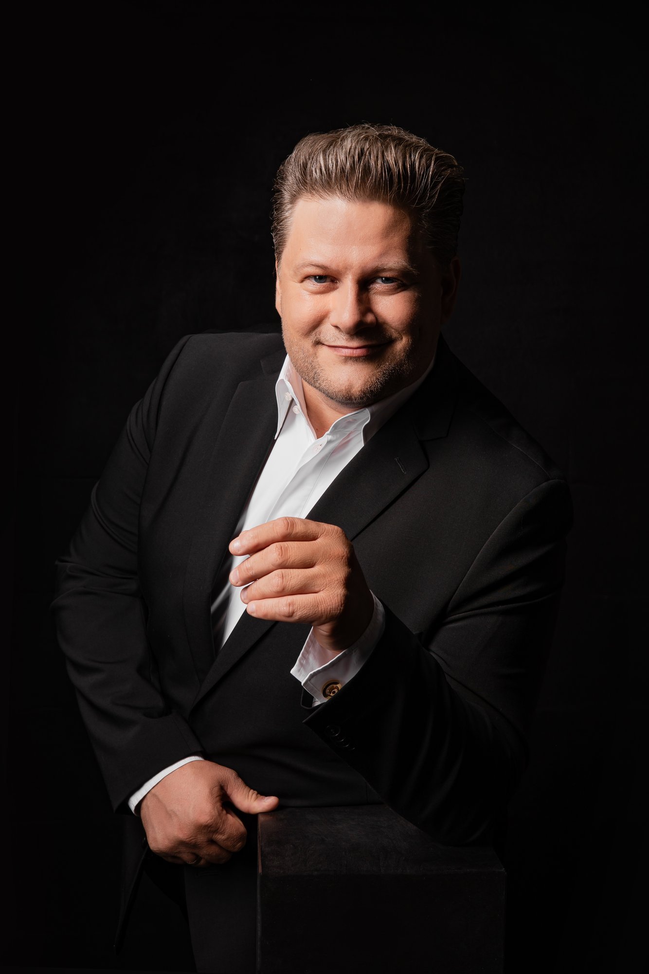 Merūnas Vitulskis to Stage Largest Opera Evening Yet at Palace of Grand Dukes