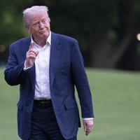 Trumpo muitų kare – naujas taikinys: pareiškė įsakysiąs įvesti 100 proc. tarifą