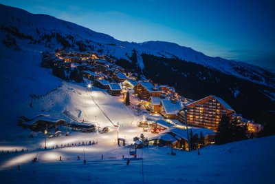 Meribel Motoreto kurortas Prancūzijos Alpėse