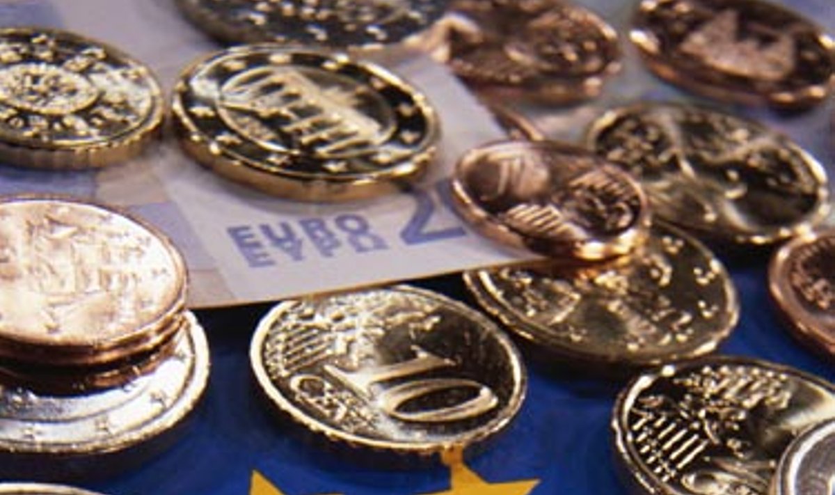 Rasios Pinigai Latvija nori eurą vadinti eiru - Delfi