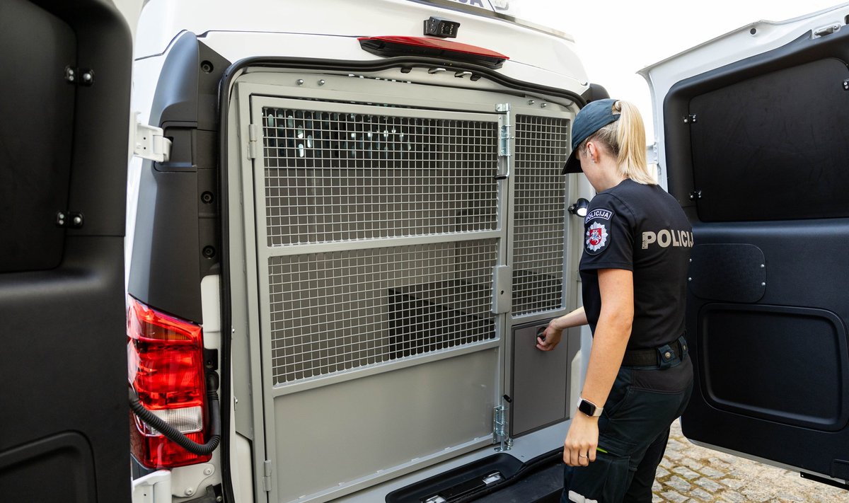 Policijos automobilis