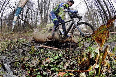 Lietuvos dviračių kroso čempionato akimirka Vilniuje 