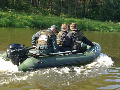 Neetatiniai aplinkosaugininkai padeda reiduose