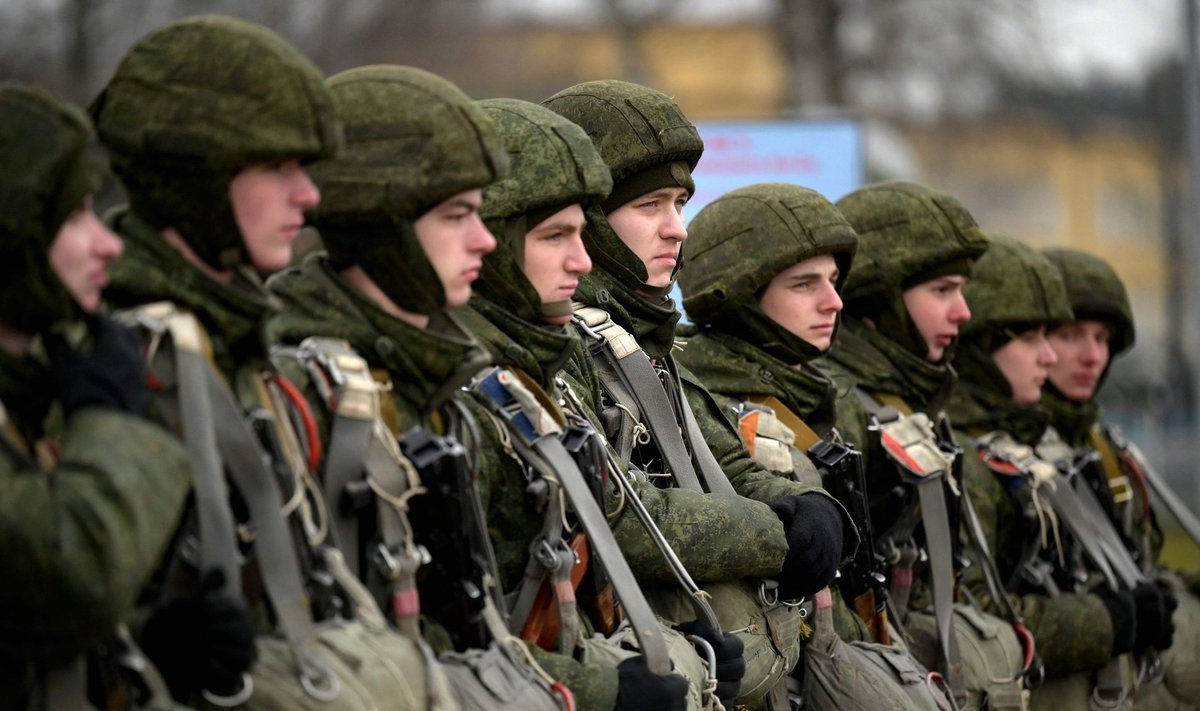 KAM ramina – Baltarusijos kariai ir technika prie sienos pagrindo ...