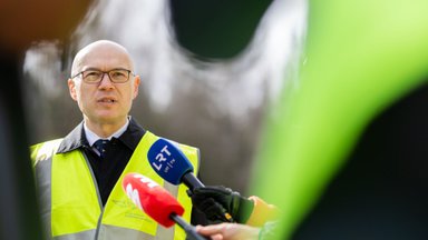 Lietuvos gėda pramintas Vilnius–Utena kelias bus naujutėlis: pradeda remontuoti likusius kilometrus
