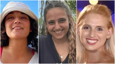 „Hamas“ paleistos įkaitės: Emily Damari, Romi Gonen ir Doron Steinbrecher