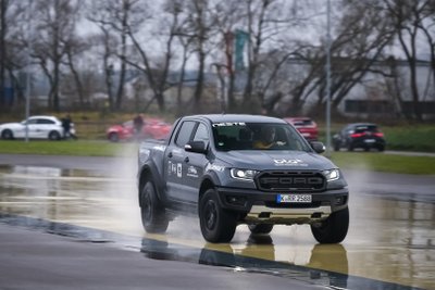 "Metų automobilio 2020" rinkimuose ieškomi geriausi visureigiai