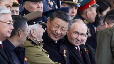 Analitikė: Xi Jinpingas vaikšto labai plona linija