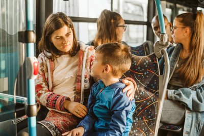 Vaikai autobuse