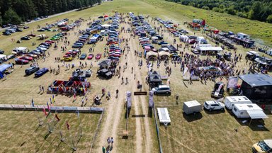 Nepraleiskite: amerikietiškų automobilių mėgėjų sąskrydis „American Spirit“